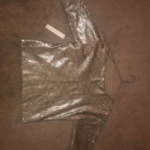 LINE & DOT SHIMMER TOP